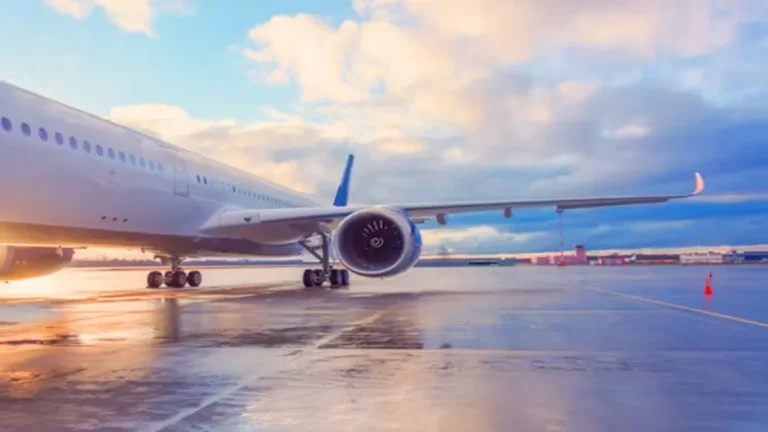United Flight UA967 Diverted